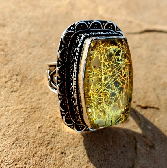 New Huge Gold Rutilated Quartz 925 Silver Ring. - Picture 9 of 12